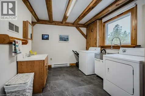 19 Eagle Road Tobermory ON N0H 2R0