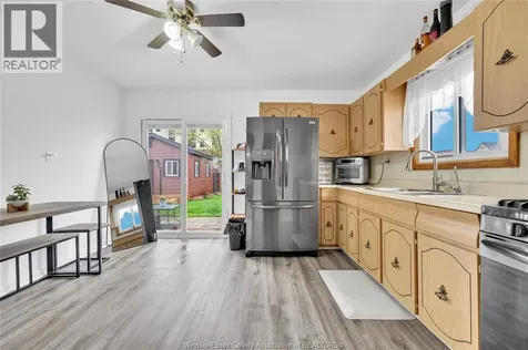 329 Parkside Drive Mcgregor ON N0R 1J0