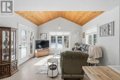 25 John Street West Minto ON N0G 1M0