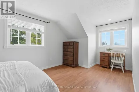 25 John Street West Minto ON N0G 1M0