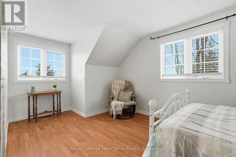 25 John Street West Minto ON N0G 1M0