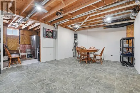 25 John Street West Minto ON N0G 1M0