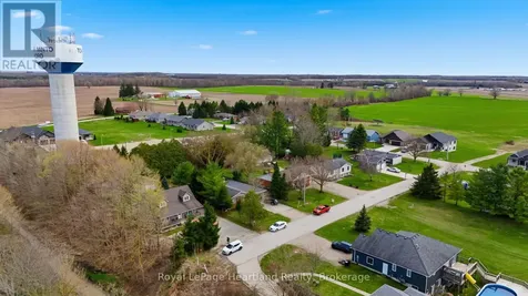 25 John Street West Minto ON N0G 1M0