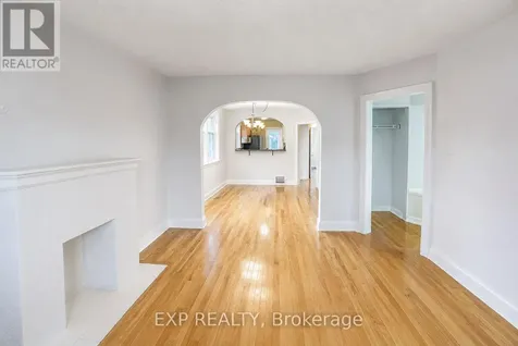 448-450 Holland Avenue Ottawa ON K1Y 0Z5