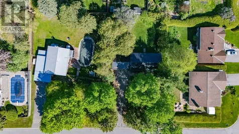 26 Maple Grove Road Ottawa ON K2L 2S8