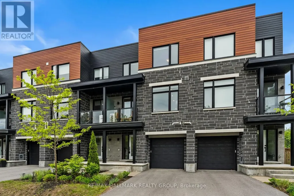 43 Bachman Terrace Ottawa ON K2L 1W2