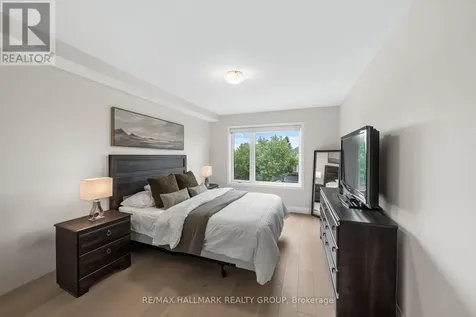 43 Bachman Terrace Ottawa ON K2L 1W2
