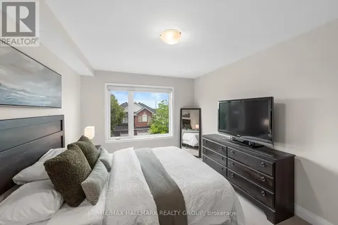 43 Bachman Terrace Ottawa ON K2L 1W2