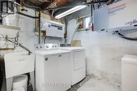 122 Byron Avenue Ottawa ON K1Y 3J2