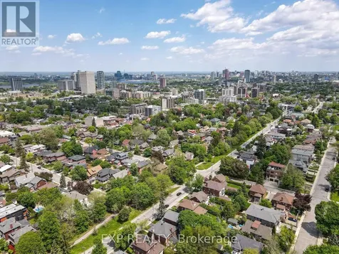 122 Byron Avenue Ottawa ON K1Y 3J2