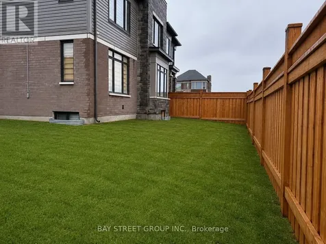 163 Terry Fox Drive Road Barrie ON L9J 0L7