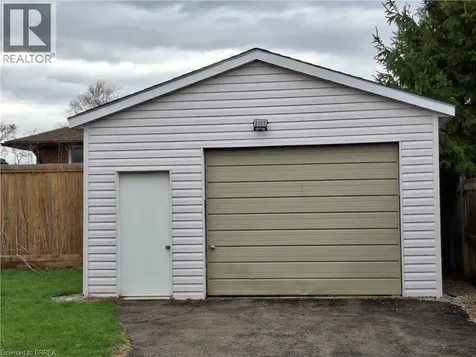 56 Balmoral Drive Brantford ON N3R 5B9