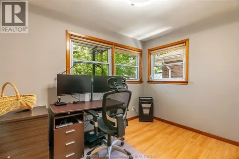 76 Ellis Street Chatham ON N7L 2L8