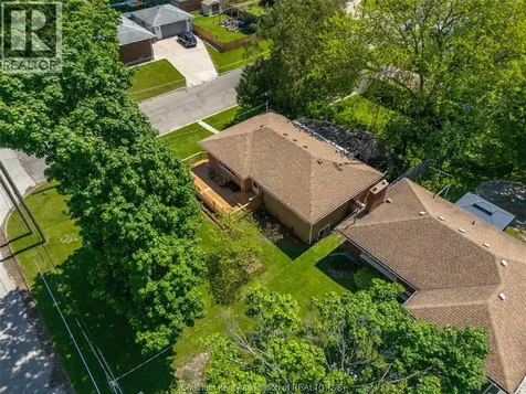 76 Ellis Street Chatham ON N7L 2L8