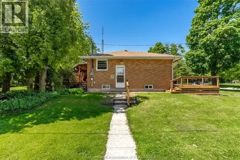 76 Ellis Street Chatham ON N7L 2L8
