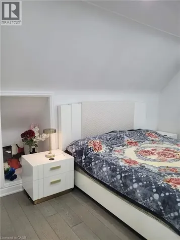 153 Arnold Street Kitchener ON N2H 6E4