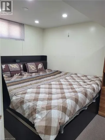 153 Arnold Street Kitchener ON N2H 6E4
