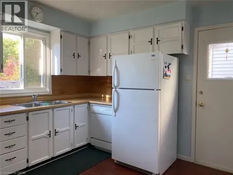 17 Hillsdale Court Dundas ON L9H 6K1