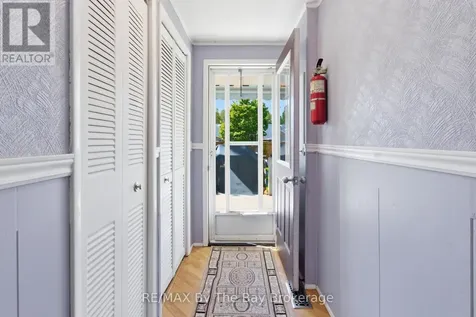 3 Golf Avenue Wasaga Beach ON L9Z 1K2