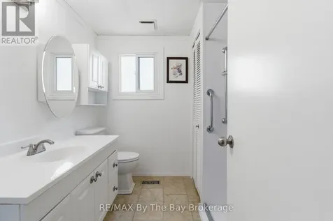 3 Golf Avenue Wasaga Beach ON L9Z 1K2