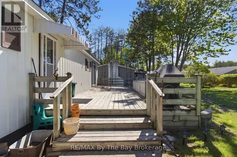 3 Golf Avenue Wasaga Beach ON L9Z 1K2