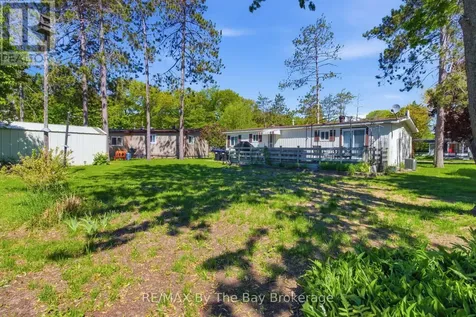 3 Golf Avenue Wasaga Beach ON L9Z 1K2