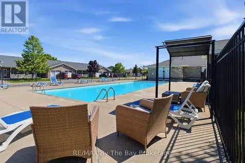 3 Golf Avenue Wasaga Beach ON L9Z 1K2