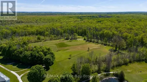 3 Golf Avenue Wasaga Beach ON L9Z 1K2