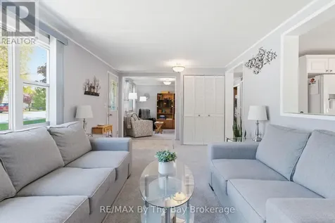 3 Golf Avenue Wasaga Beach ON L9Z 1K2