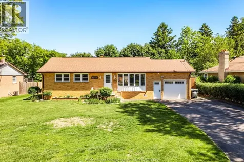 1050 Scofield Windsor ON N9G 1L7