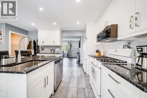1050 Scofield Windsor ON N9G 1L7