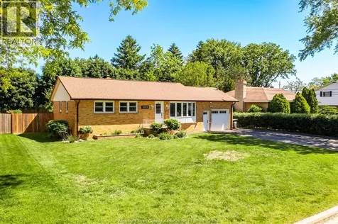 1050 Scofield Windsor ON N9G 1L7