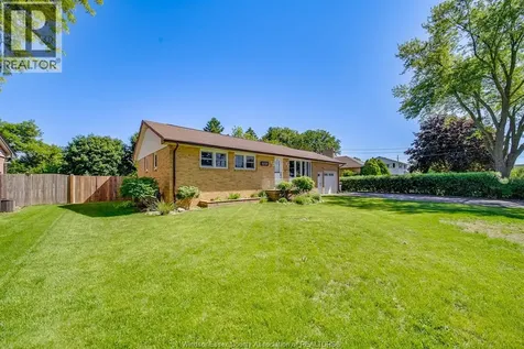1050 Scofield Windsor ON N9G 1L7
