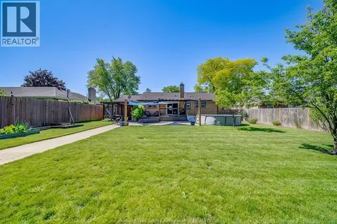 1050 Scofield Windsor ON N9G 1L7
