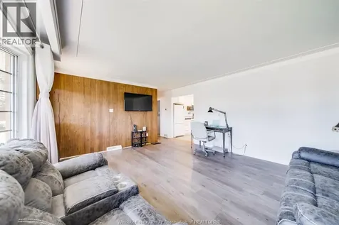 1050 Scofield Windsor ON N9G 1L7