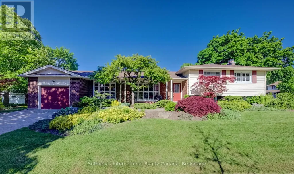 14 Viewmont Close Kitchener ON N2A 1K1