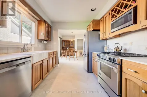 14 Viewmont Close Kitchener ON N2A 1K1