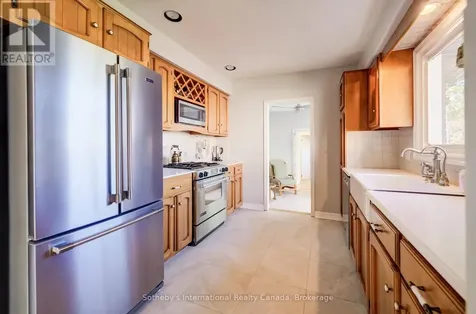 14 Viewmont Close Kitchener ON N2A 1K1