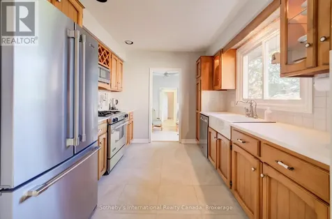 14 Viewmont Close Kitchener ON N2A 1K1