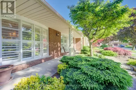 14 Viewmont Close Kitchener ON N2A 1K1