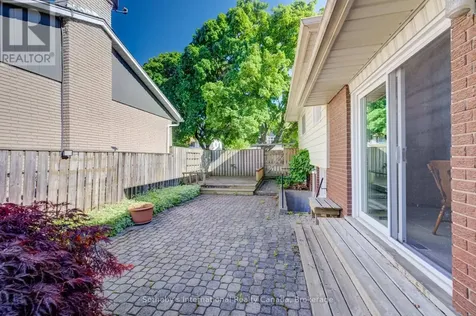 14 Viewmont Close Kitchener ON N2A 1K1