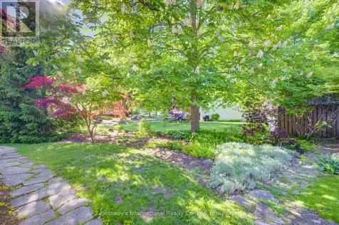 14 Viewmont Close Kitchener ON N2A 1K1