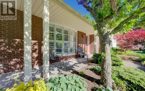 14 Viewmont Close Kitchener ON N2A 1K1