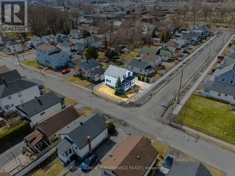 4 Lauber Avenue Cornwall ON K6J 2V9
