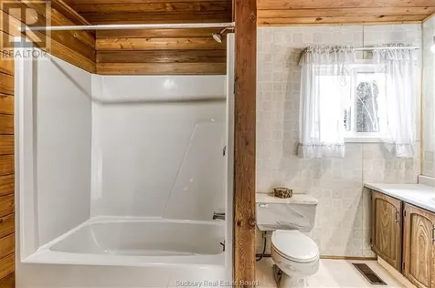 58 Whippoorwill Road Estaire ON P3E 4N1