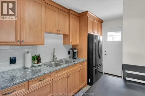119 Burton Avenue Chatham ON N7M 4Z6