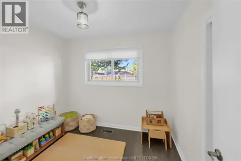 119 Burton Avenue Chatham ON N7M 4Z6