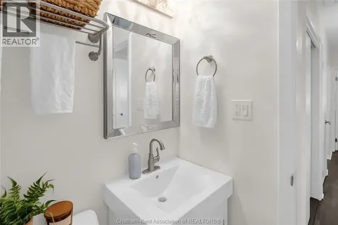 119 Burton Avenue Chatham ON N7M 4Z6
