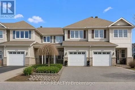 628 Pepperville Crescent Ottawa ON K2M 0E8