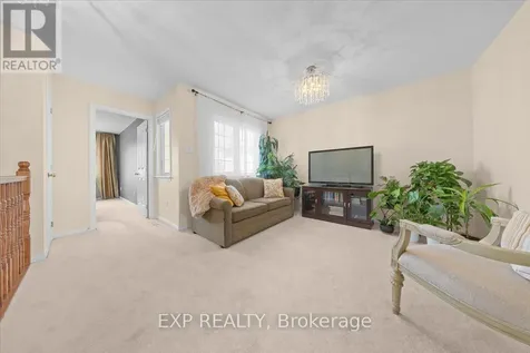 628 Pepperville Crescent Ottawa ON K2M 0E8